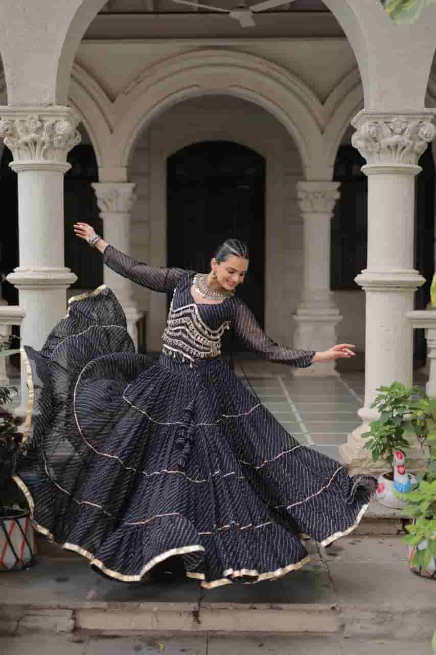 Fashionable Navratri lehenga choli in Surat