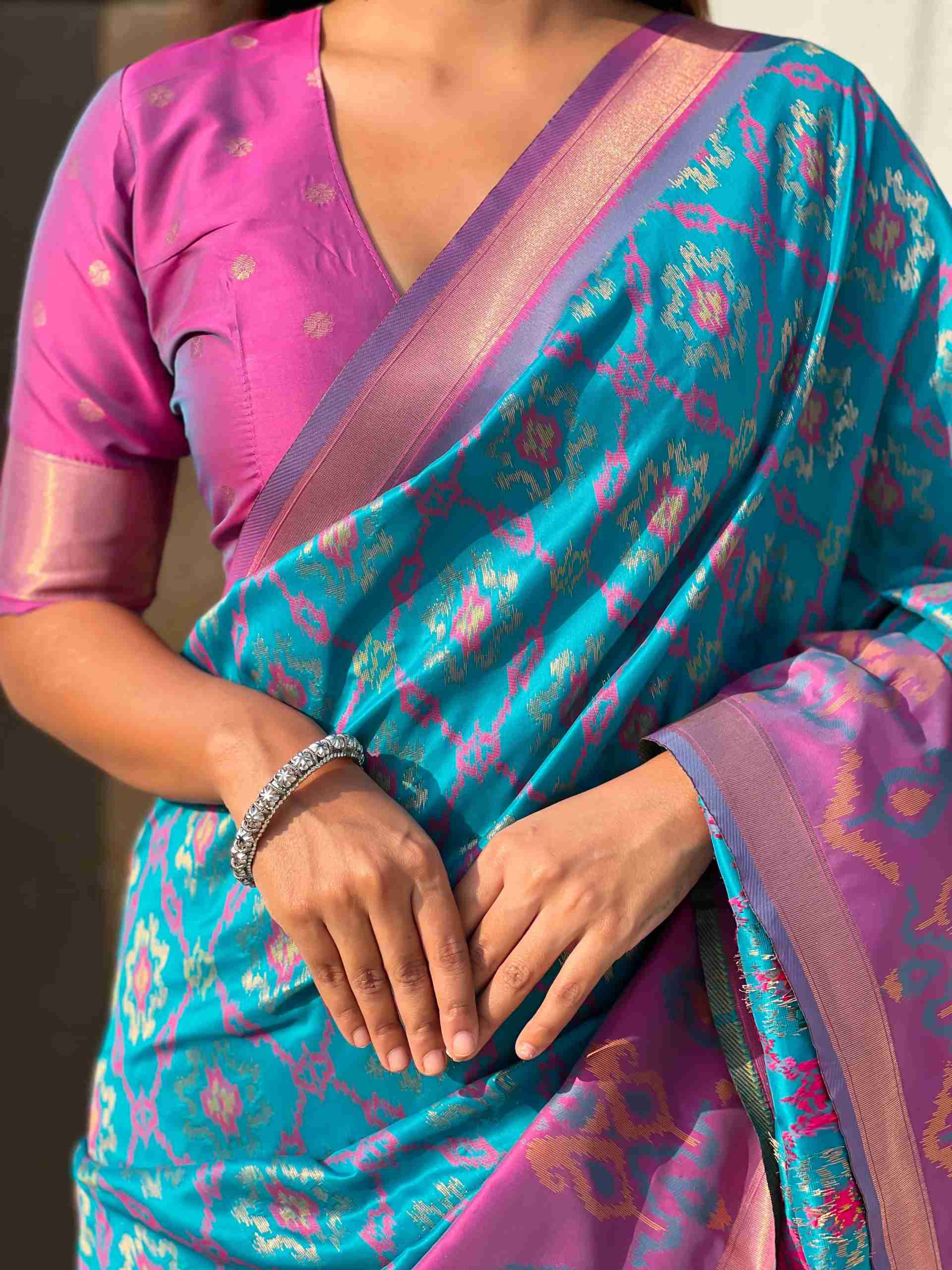 Ikkat Patola Premium Silk Saree with Zari Woven Pallu in Surat