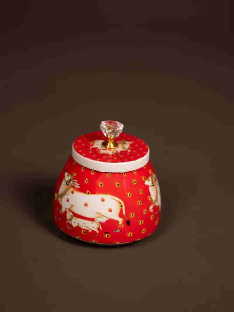 Hand Made Creative Metal jar in Junagadh