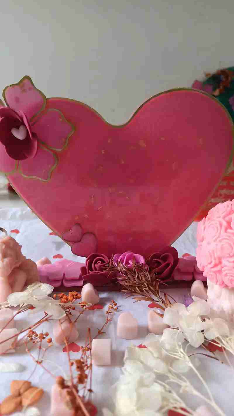 Resin handmade velantine's special in Ahmedabad