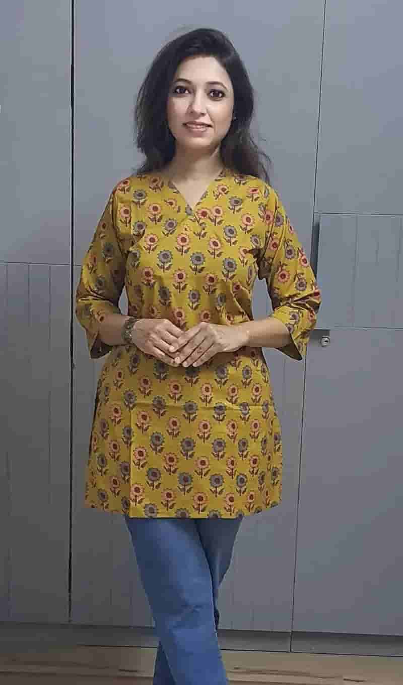 Cotton Cambric Tunics for Women – Summer Collection in Surat