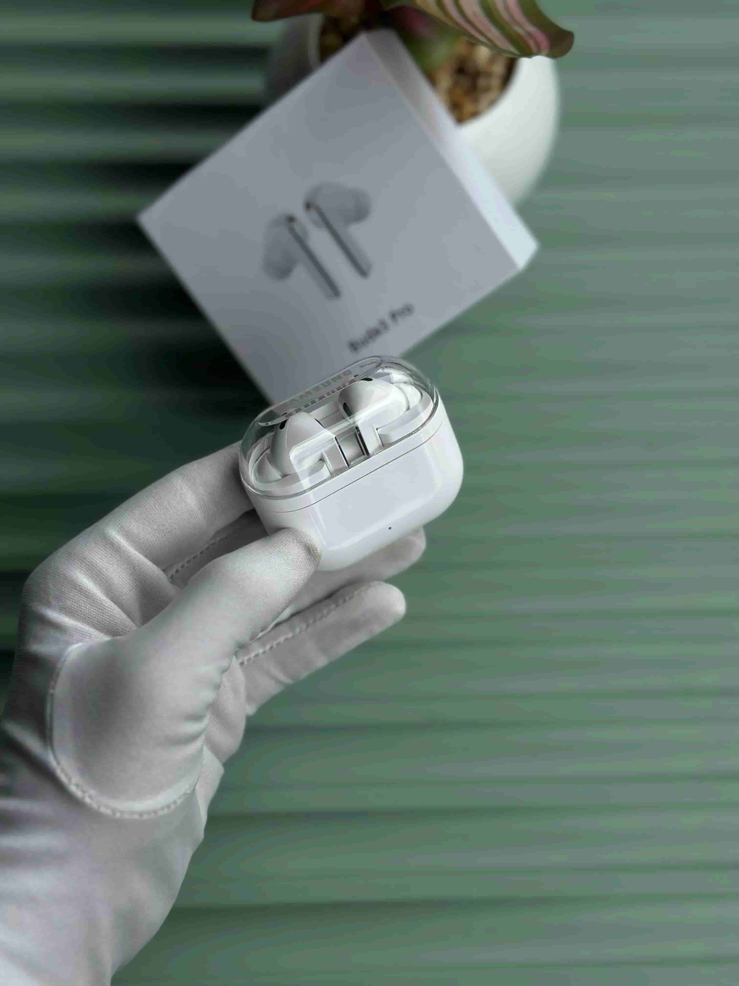 Samsung galaxy buds3 pro in Junagadh