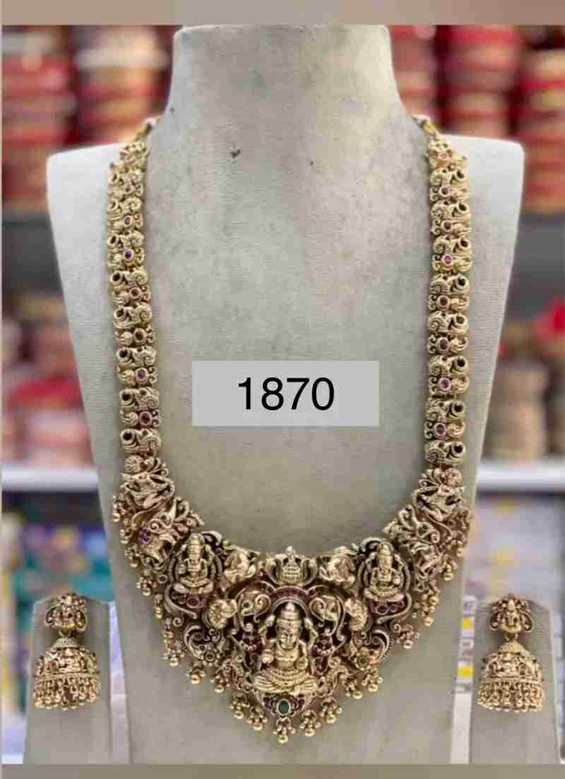 Long and short necksets in Hyderabad