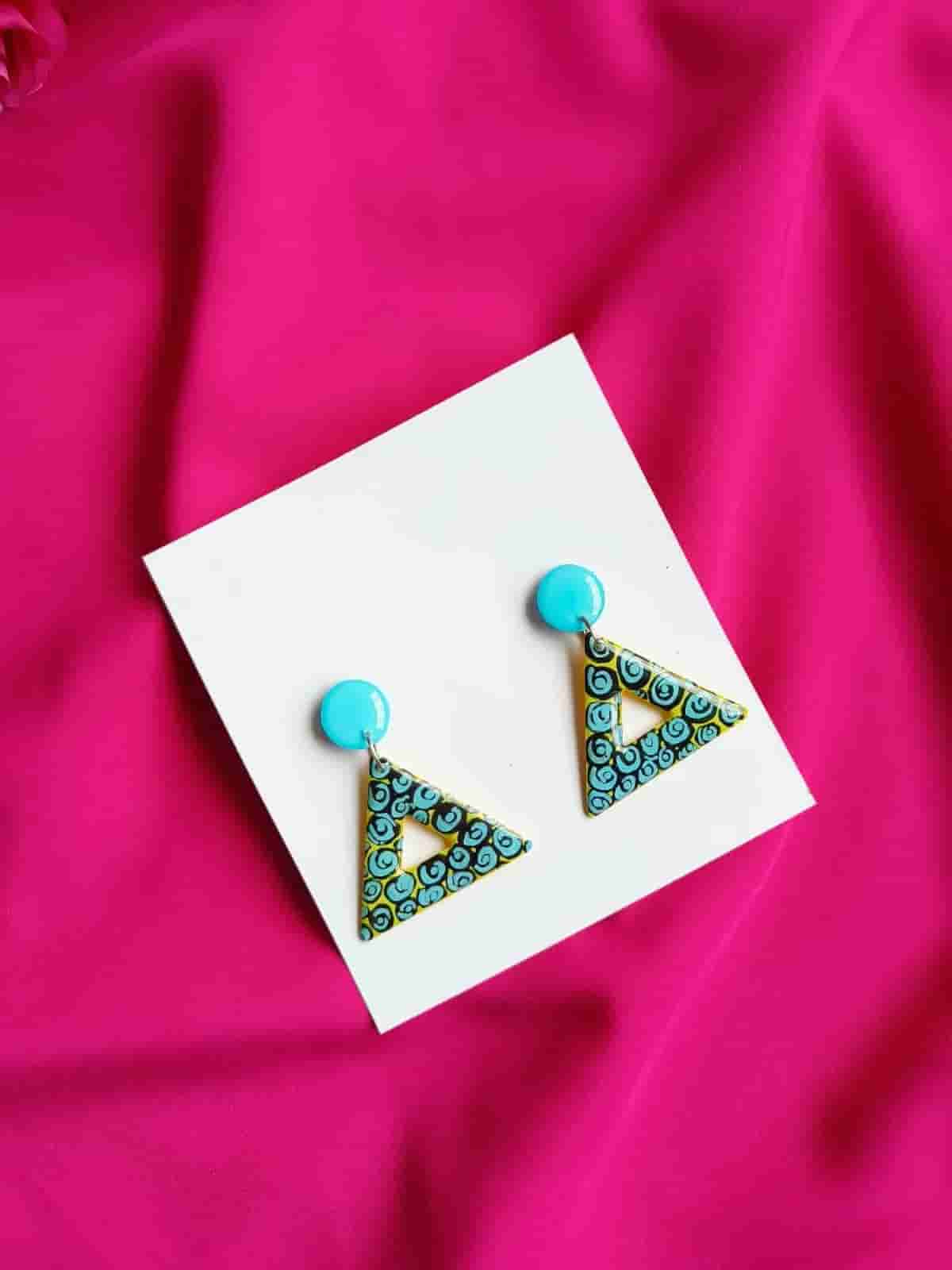 Resin Triangle Earrings in Mumbai