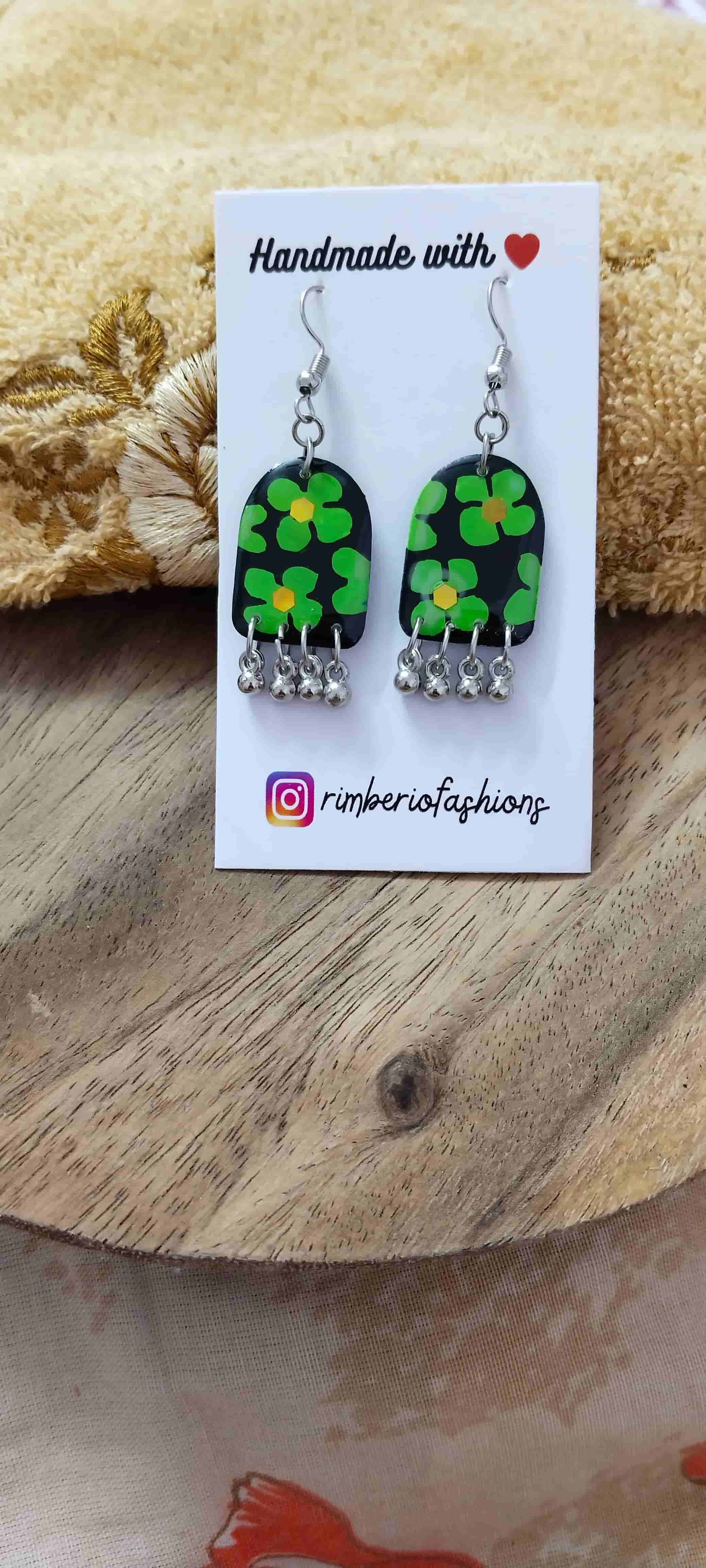 Handmade Resin Floral Earrings in Mumbai