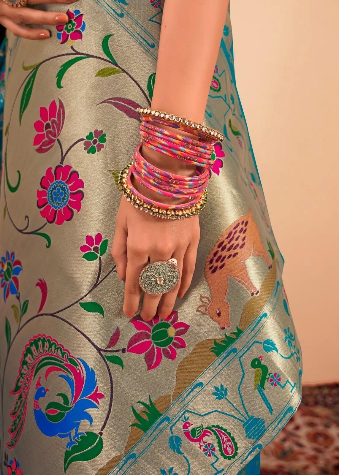 Paithani Silk Saree with Traditional Weave for Festive Wear - Image 4 in Surat