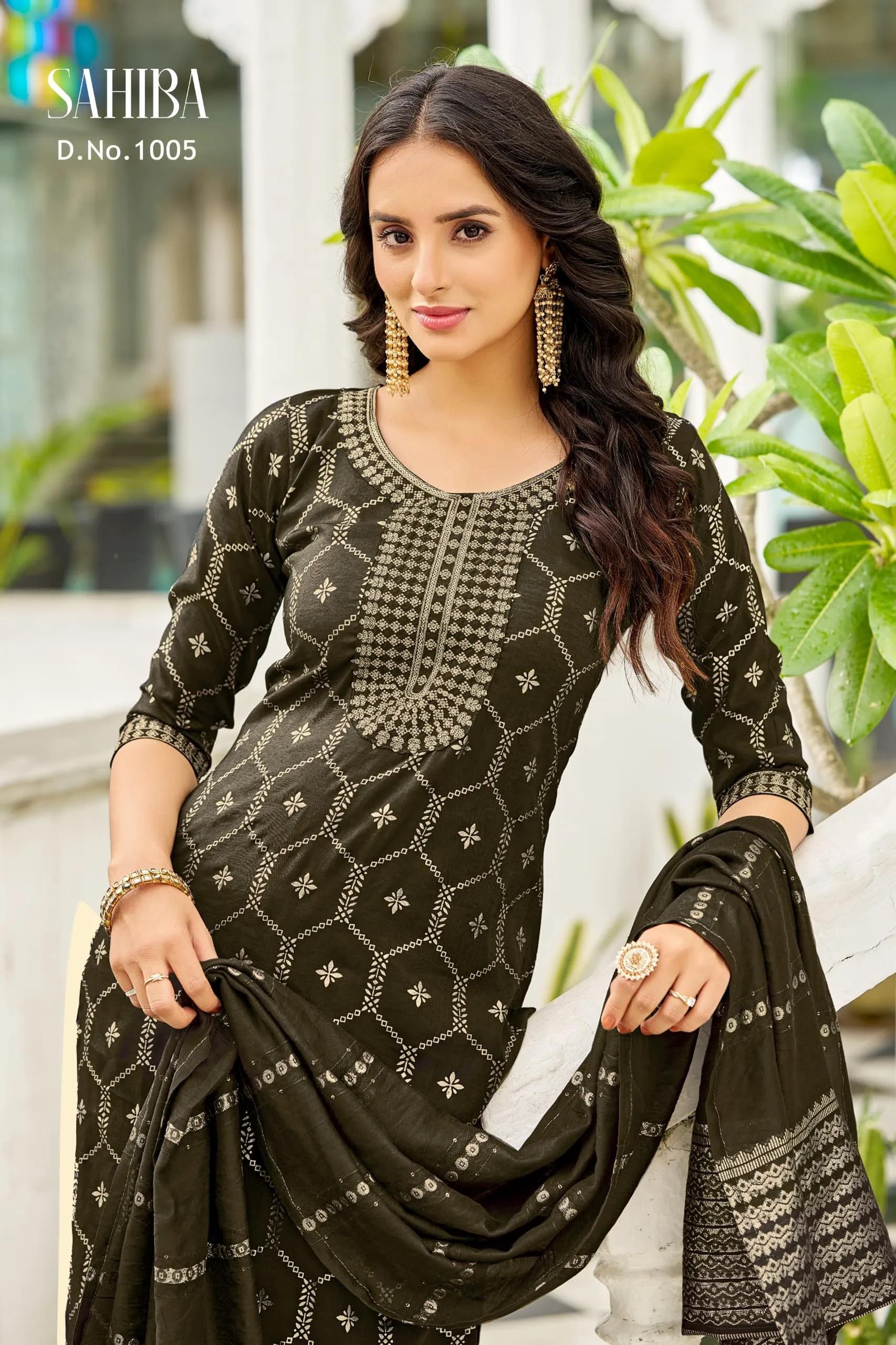 Sahiba Viscose Salwar Suit with Kurti, Pant and Dupatta - Image 17 in Surat