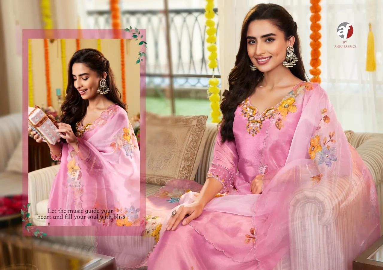 Kurti Pant with Dupatta Salwar Suit Set for Festive Wear - Image 3 in Surat