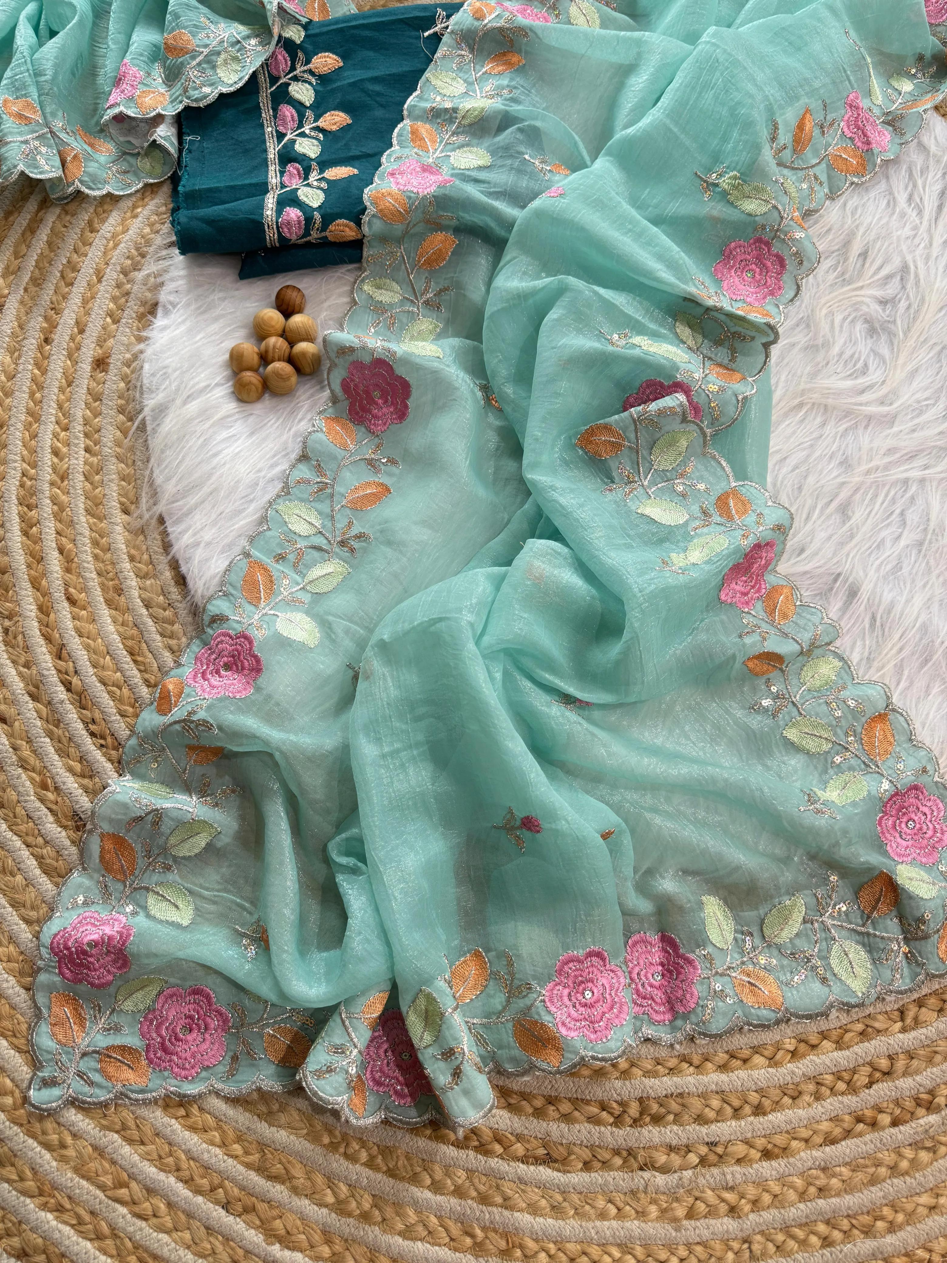 Dual Tone Silk Saree - Image 11 in Surat