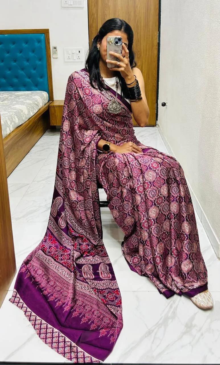 Semi Gajji Silk Saree with Ajrakh Bandhej Print Work - Image 33 in Surat