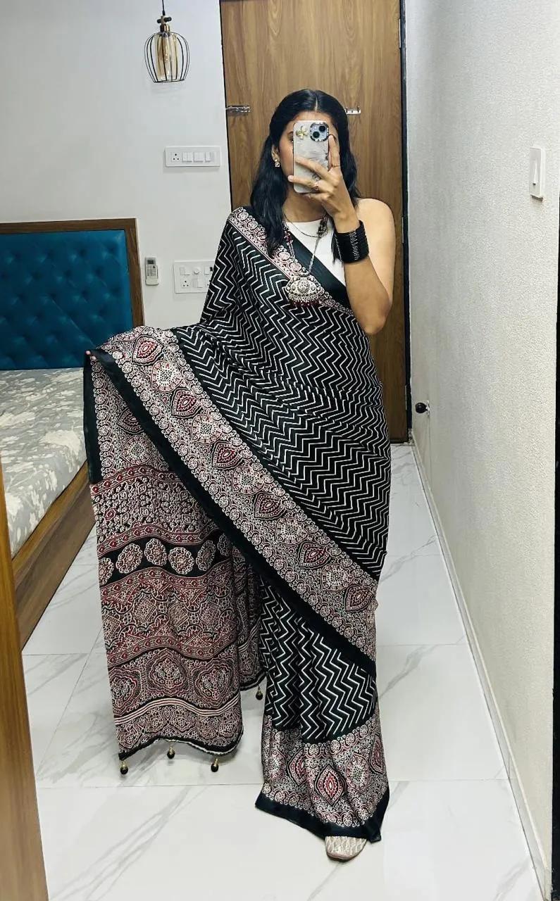 Semi Gajji Silk Saree with Ajrakh Bandhej Print Work - Image 10 in Surat