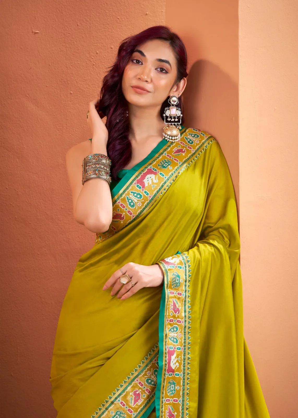 Silk Saree with Patola Weaving Pallu and Contrast Blouse - Image 6 in Surat