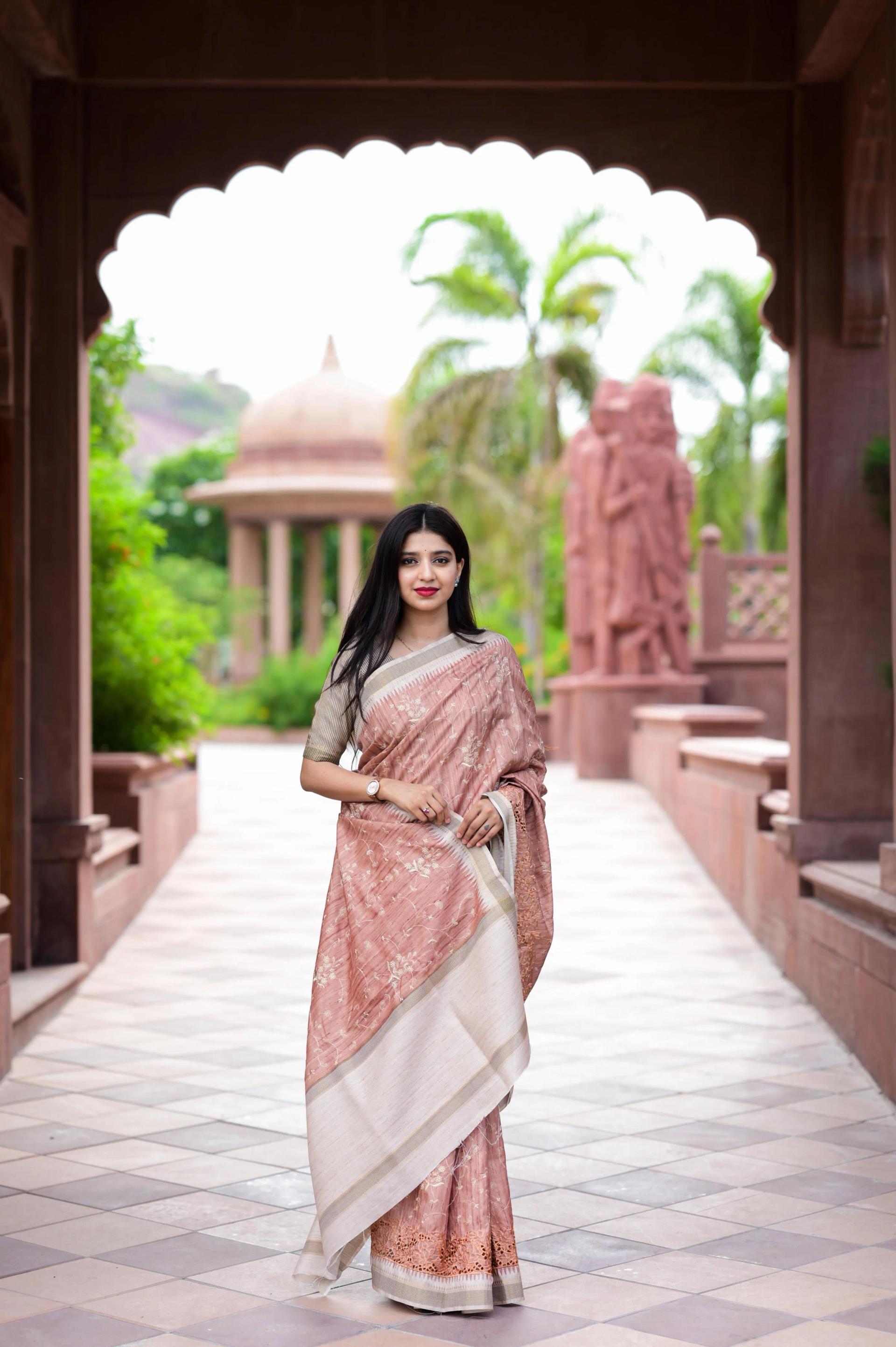 Soft Tusser Cotton Saree with Thread Embroidery Work - Image 5 in Surat