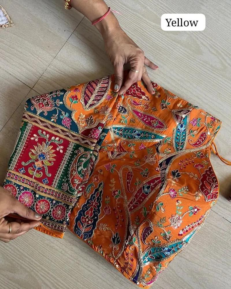 Zari floral design printed blouse - Image 5 in Hyderabad