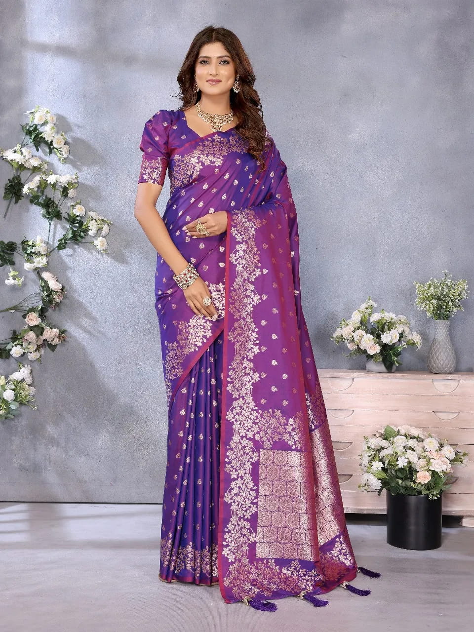 Buy Banarasi silk saree in Surat - Reseller Bazzar
