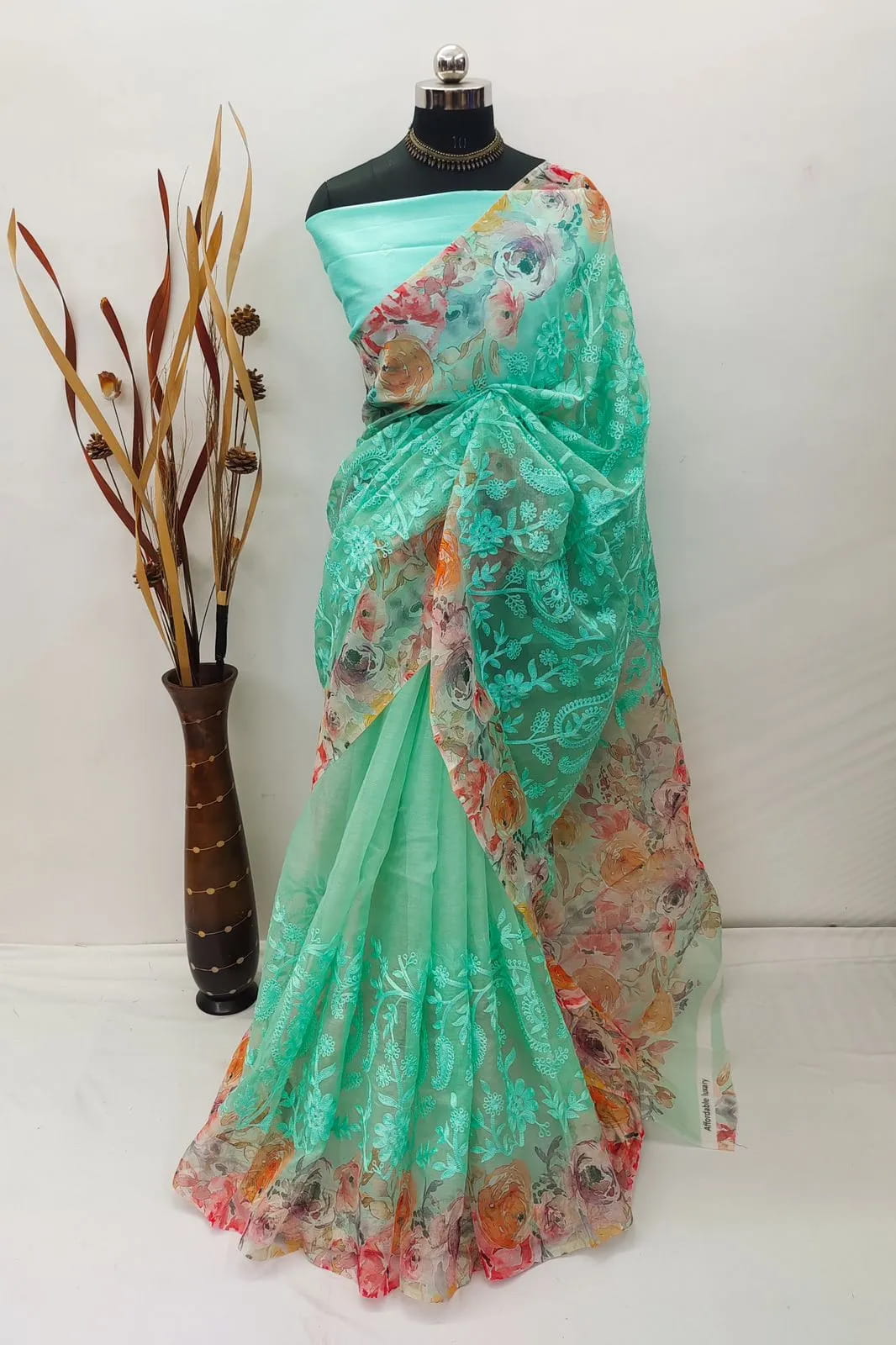 Buy Beautiful Printed Premium Saree in Surat - Reseller Bazzar
