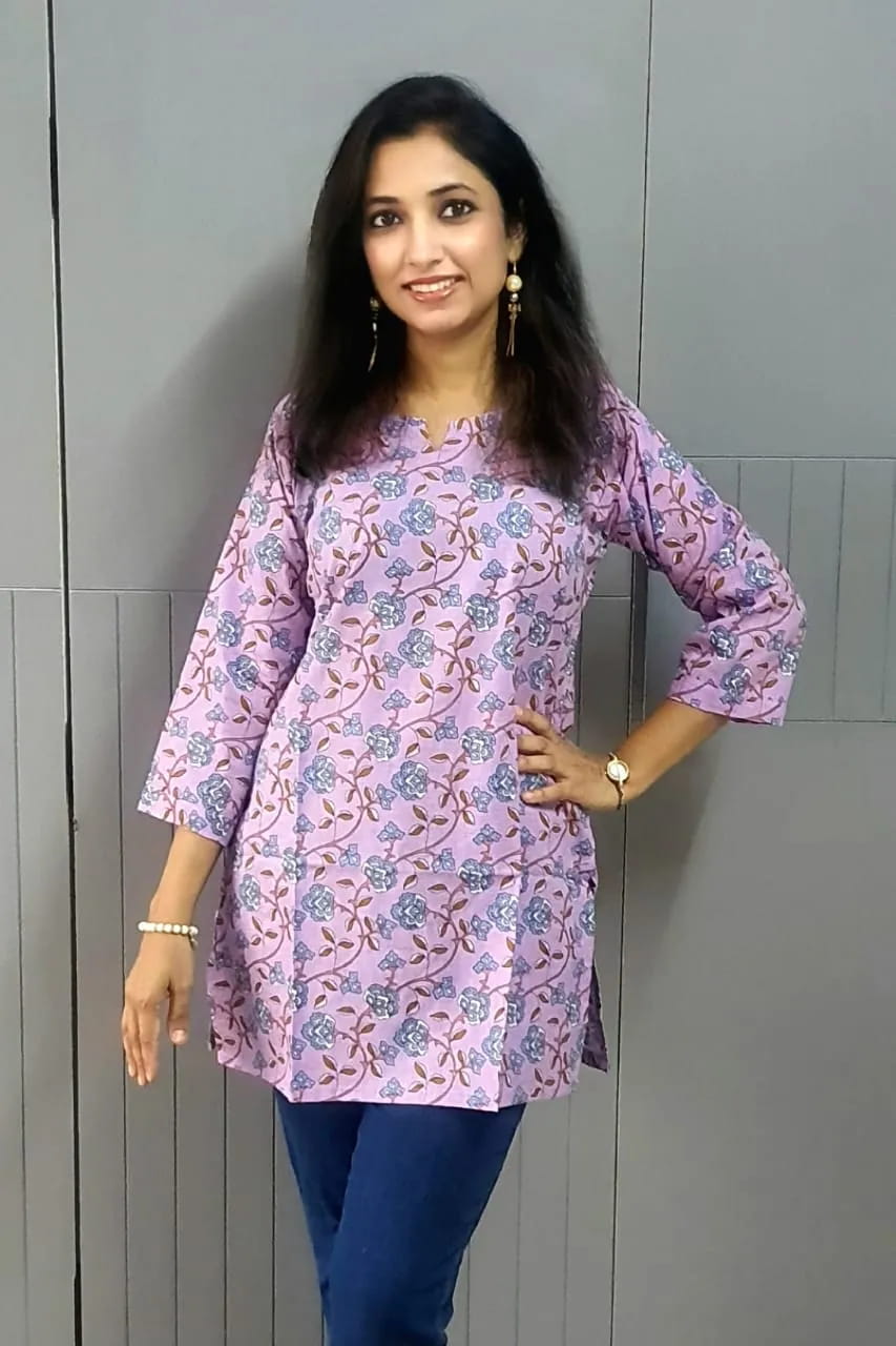 Buy Special collection of Cotton CAMBRIC Tunics in Surat | Reseller Bazzar