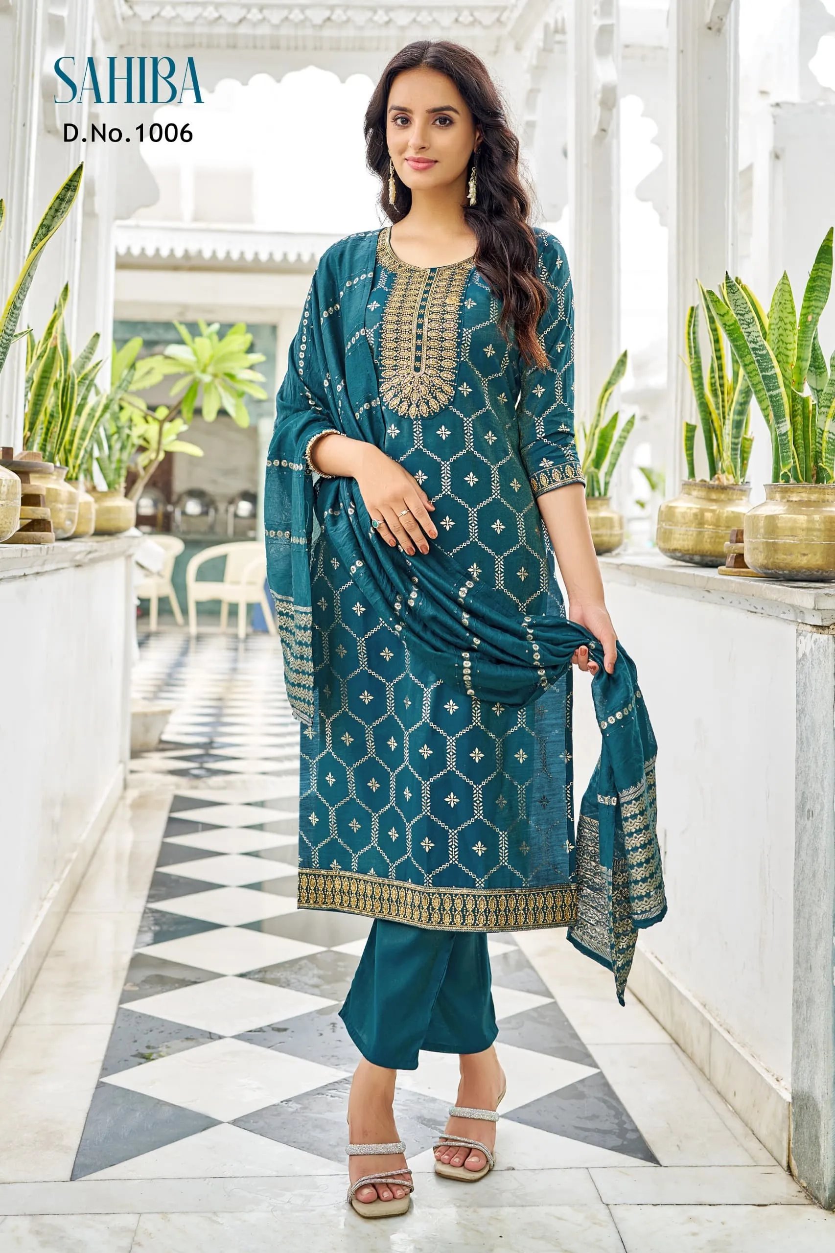 Sahiba Viscose Salwar Suit with Kurti, Pant and Dupatta in Surat