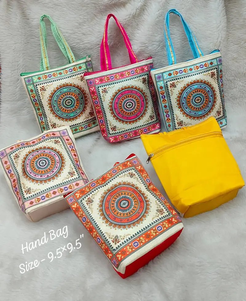 Small tote beg in Junagadh