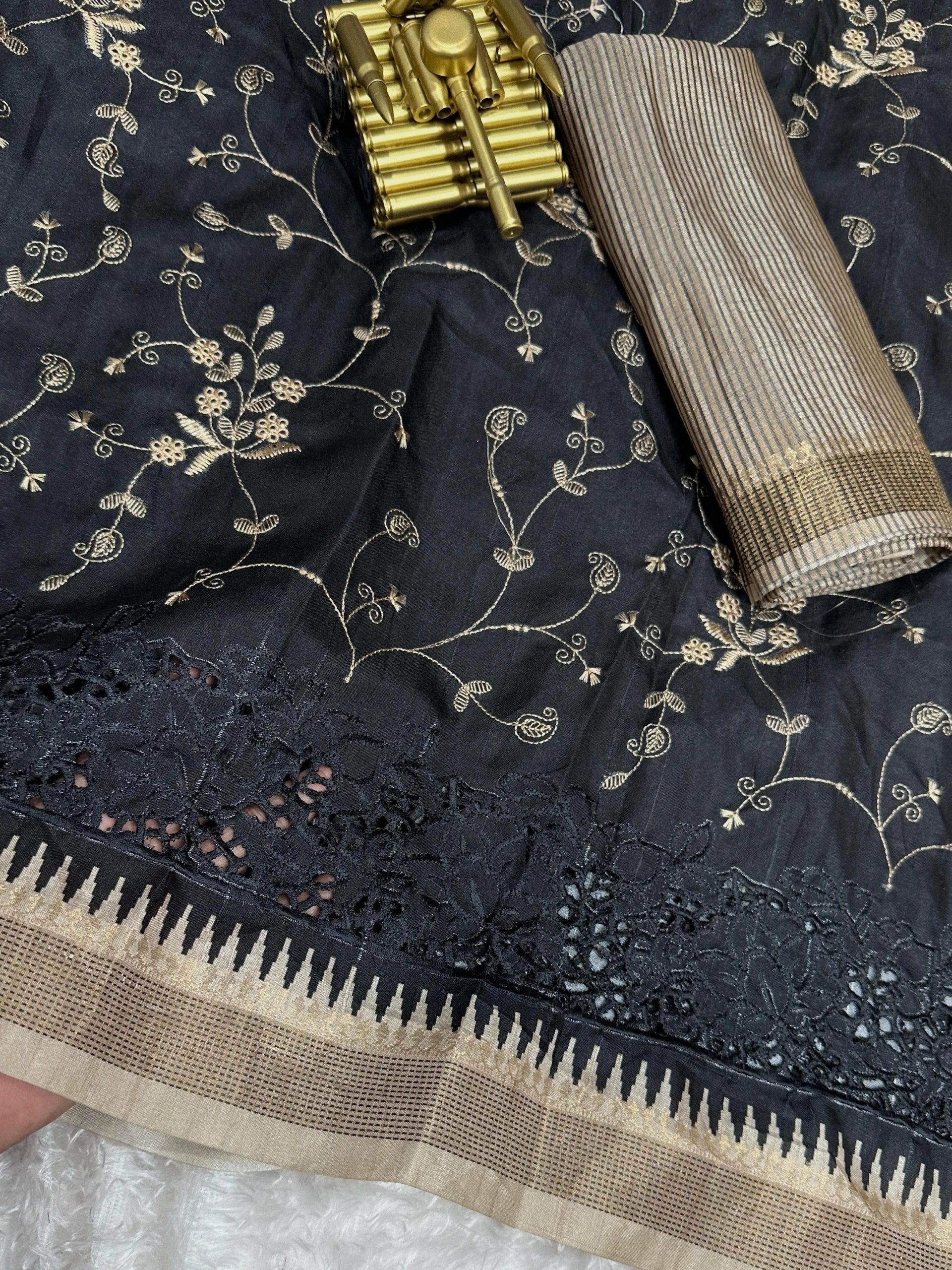 Soft Tusser Cotton Saree with Thread Embroidery Work in Surat