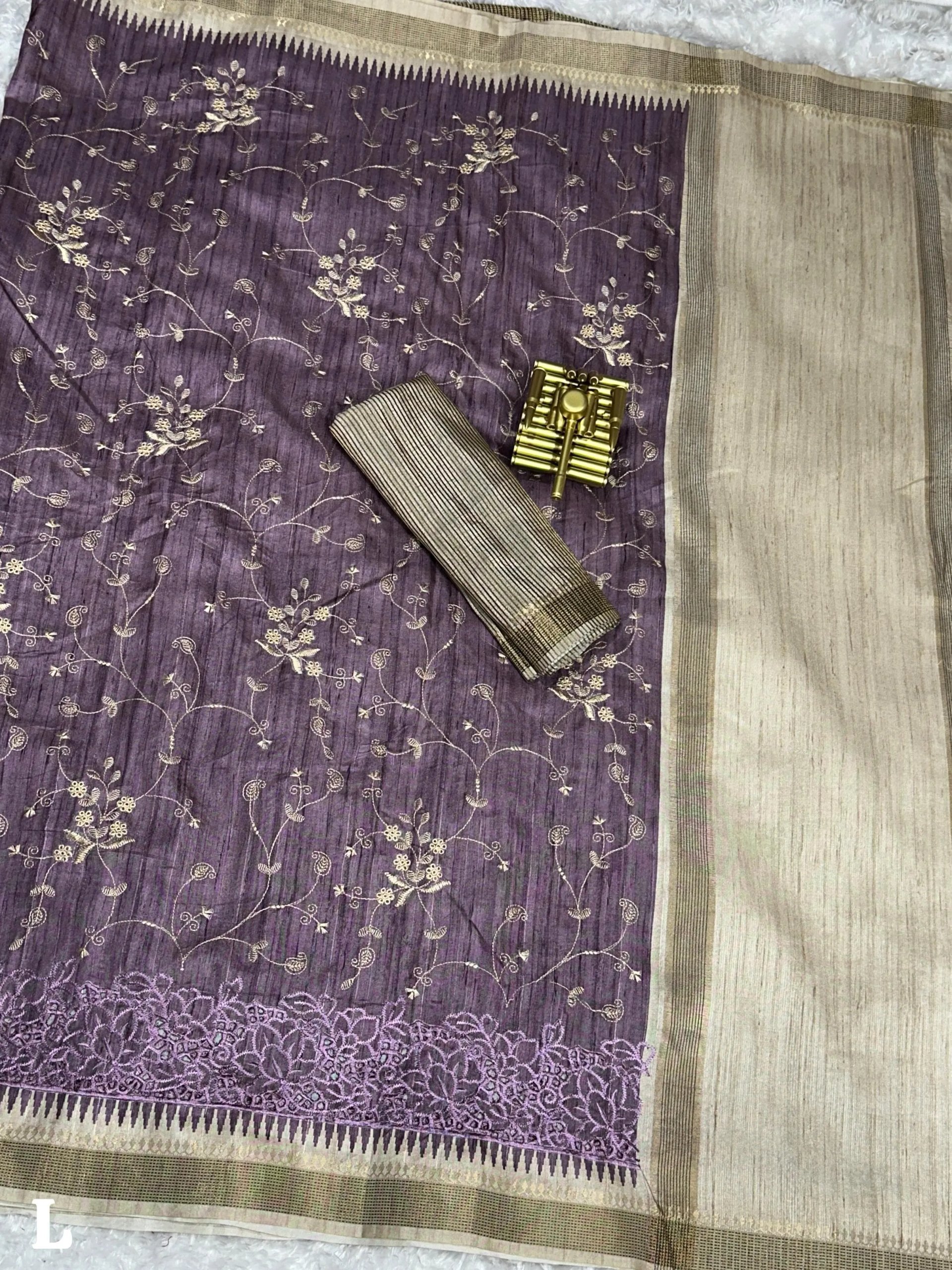 Soft Tusser Cotton Saree with Thread Embroidery Work in Surat