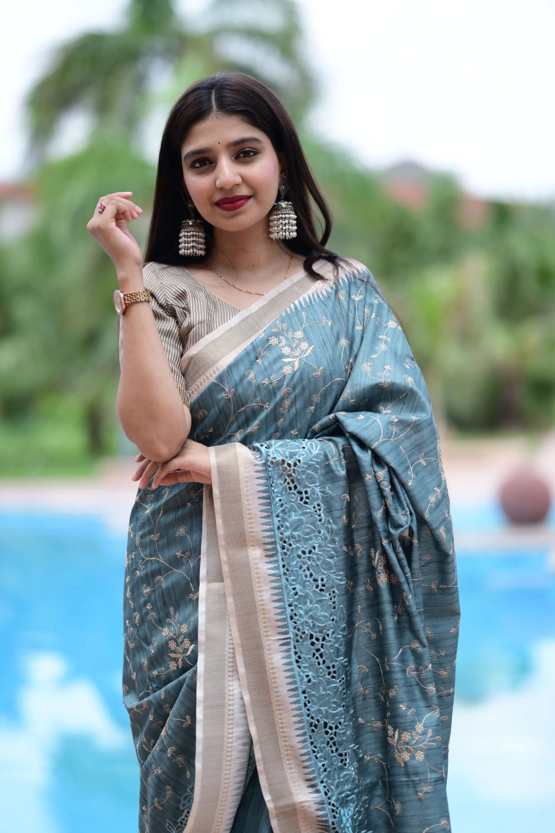Soft Tusser Cotton Saree with Thread Embroidery Work in Surat