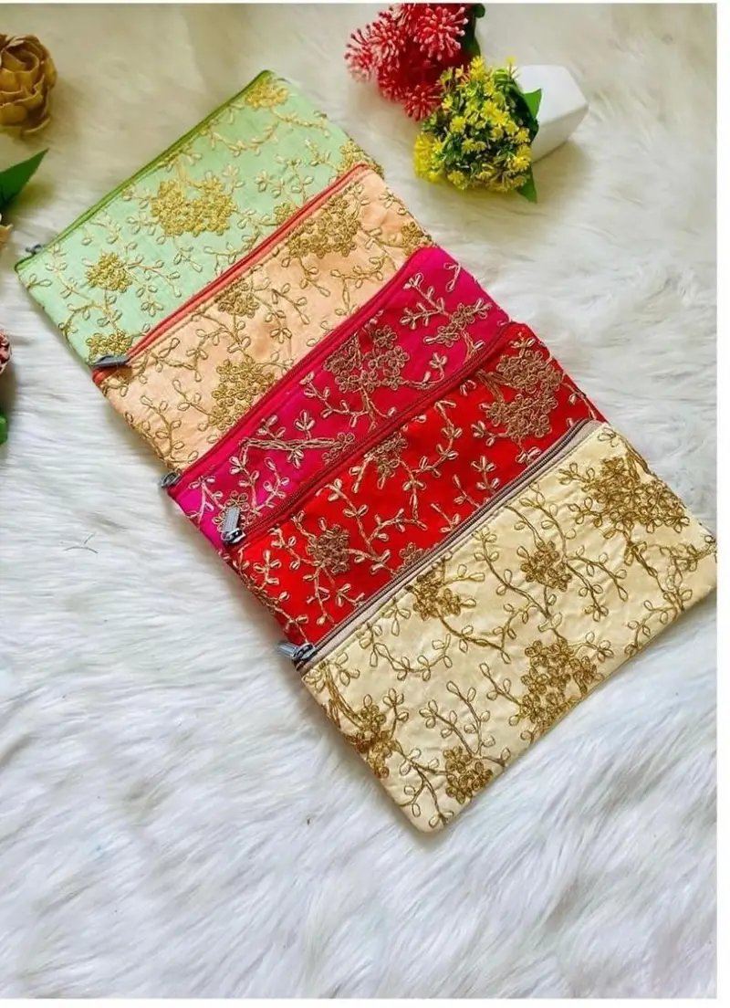 Gift Items and Gift Collection in Junagadh