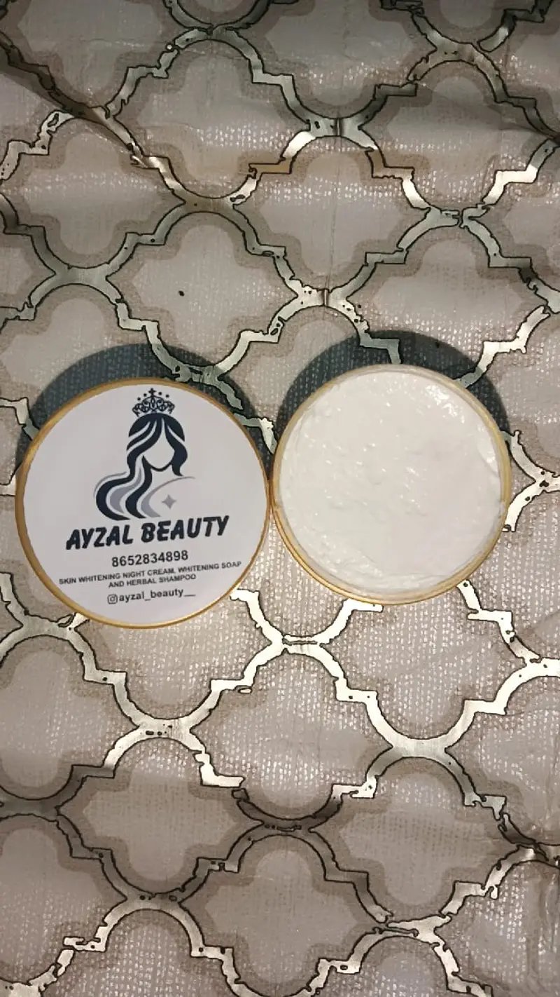 Natural Skin Whitening Night Cream for Dark Spots & Tan in Mumbai