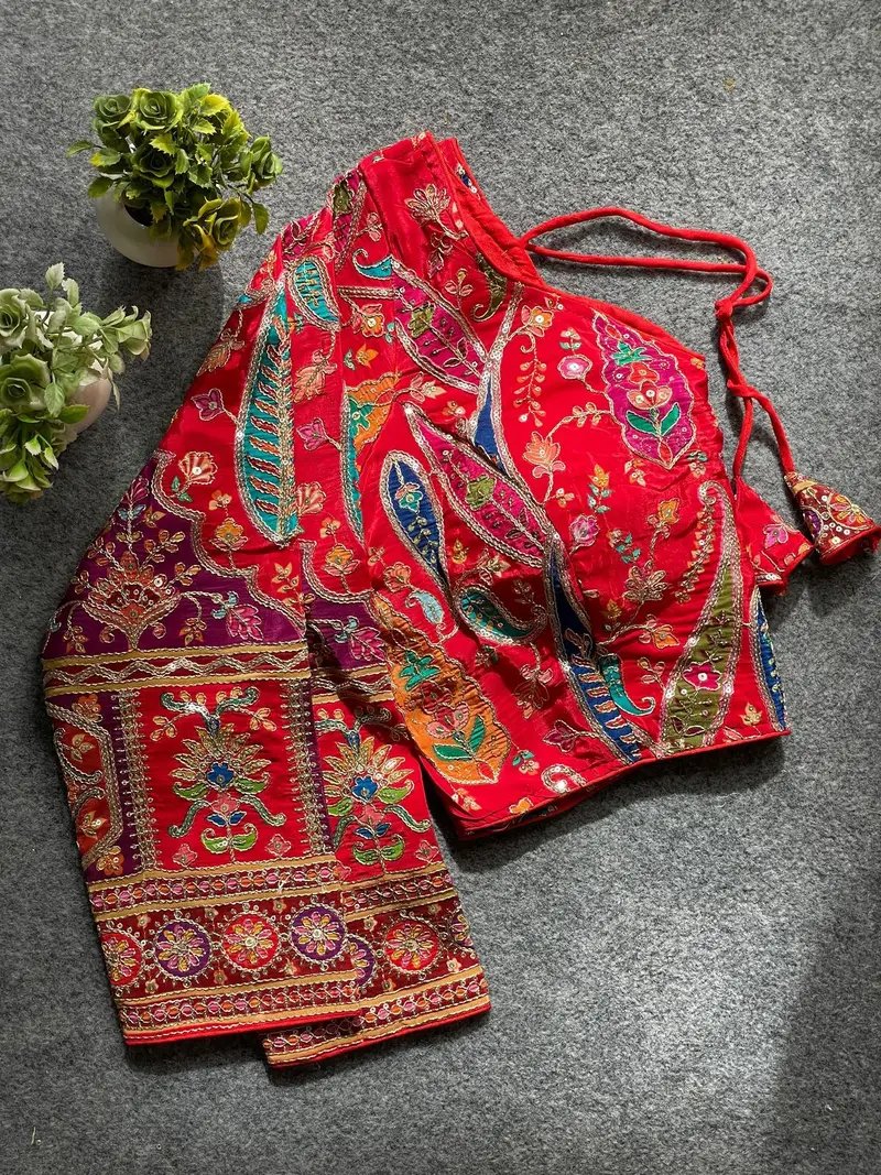 Zari Floral Design Printed Blouse for Sarees, Festive Wear in Hyderabad