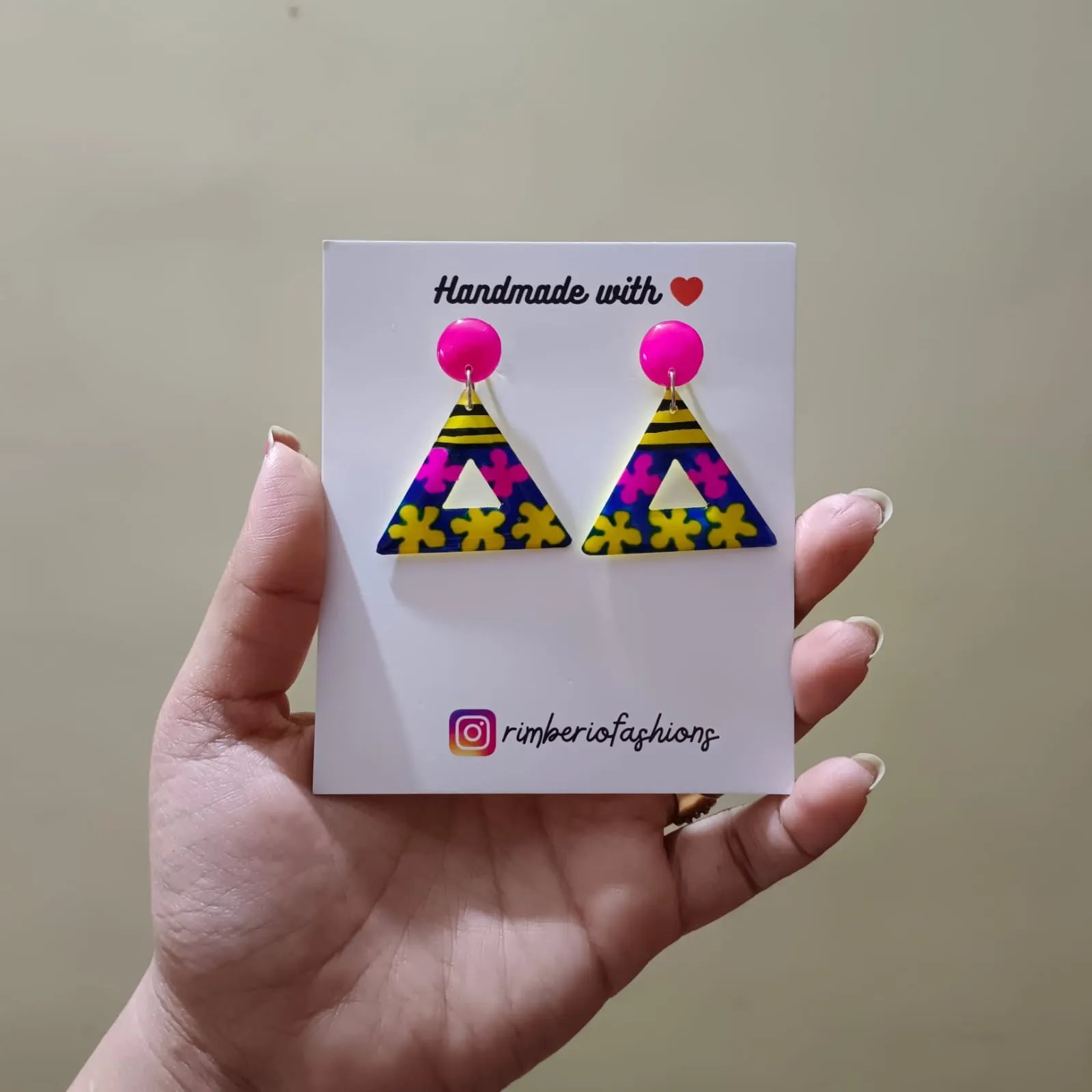 Resin Triangle Earrings in Mumbai