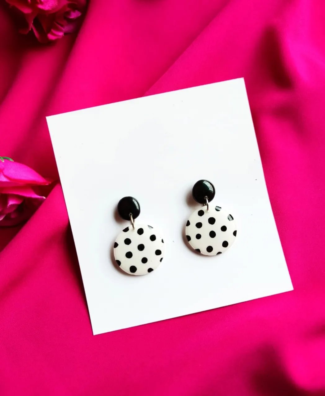 Lightweight Eye-Catching Polka Earrings in Mumbai
